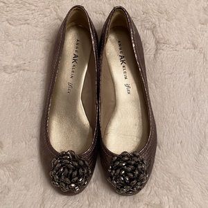 Anne Klein ballet flats
